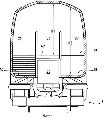 Межвагонное переходное устройство для двух сцепленных между собой пассажирских вагонов поезда, вагон и поезд (патент 2430847)