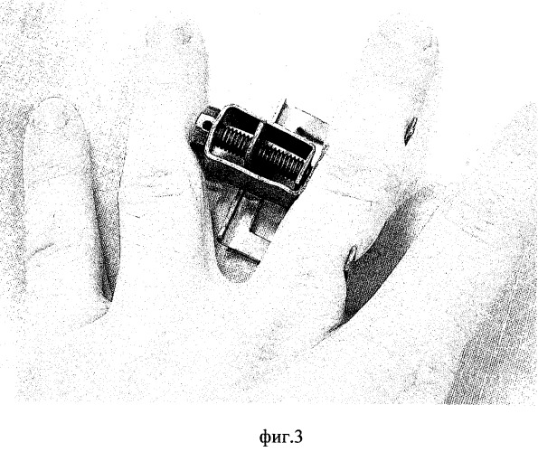 Устройство для рентгенофункциональной диагностики повреждений коллатеральных связок межфаланговых суставов пальцев кисти (патент 2306861)