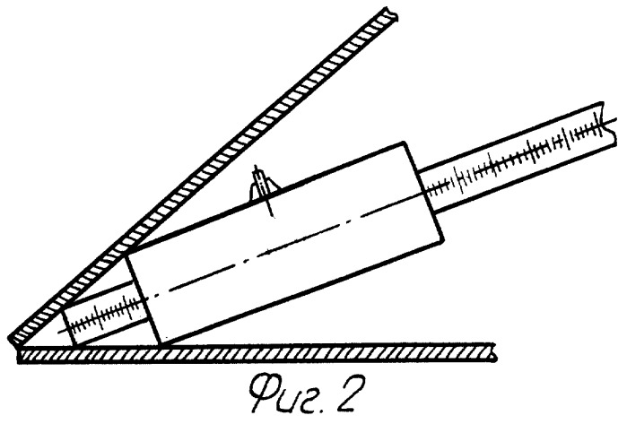 Устройство для измерения двугранного угла (патент 2247316)