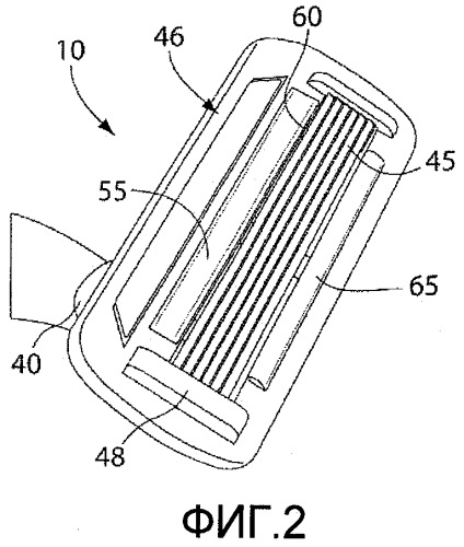 Бритвенный станок с насосом для высвобождения жидкости, приводимым в действие шарнирным соединением (патент 2413605)
