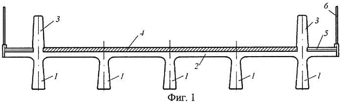 Разрезное железобетонное пролетное строение автодорожного моста (патент 2275452)
