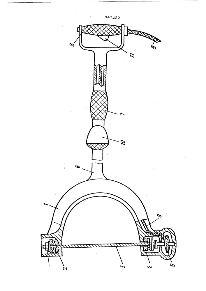 Ручной механизированный инструмент преимущественно для срезания сучьев с поваленных деревьев (патент 447252)