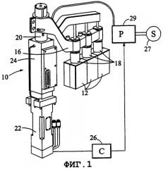 Извлекающий механизм для захвата отформованной бутылки (патент 2293714)