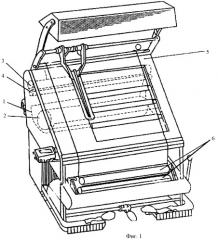 Устройство сматывания разбракованной ткани в рулон с компенсационным механизмом (патент 2395635)