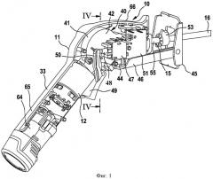 Ручная машина, прежде всего электропила (патент 2450896)