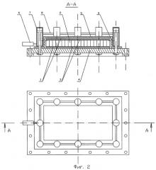 Устройство для склеивания равнопрочной трехслойной панели с сотовым заполнителем (патент 2388609)