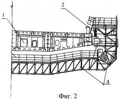 Устройство для перемещения подмостей вдоль монтируемых балок жесткости пролетного строения (патент 2460839)
