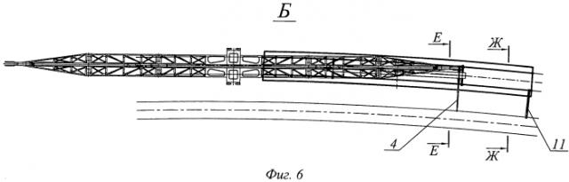 Способ укладки звеньев рельсошпальной решетки в кривых на участках, содержащих не менее двух путей, и траверса укладочного крана (патент 2569451)