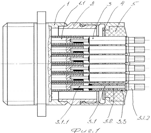 Электрический соединитель со встроенными фильтрами нижних частот (патент 2600114)