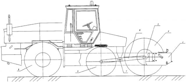 Самоходный вибрационный каток (патент 2572478)