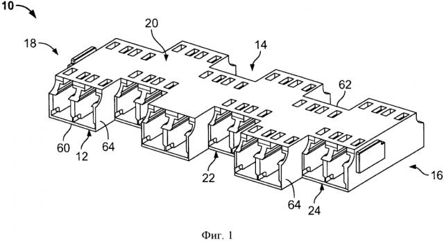 Блок оптоволоконных адаптеров (патент 2642533)