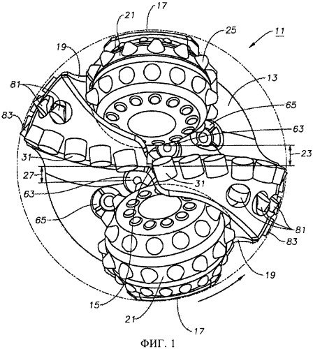 Гибридное долото с изменяемым выступом резцов (патент 2521132)