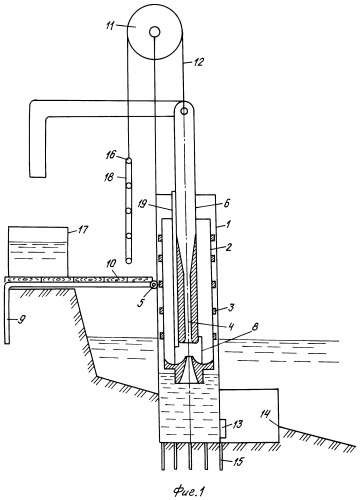 Способ подъема воды и устройство для его осуществления (патент 2463486)